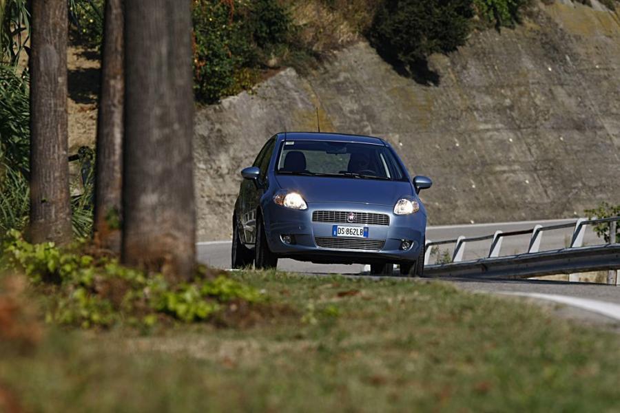  Fiat Grande Punto Natural Power 2008 года  (фото 14 из 56)